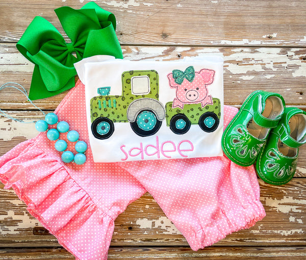 Farm Life {Pig and Tractor} Set